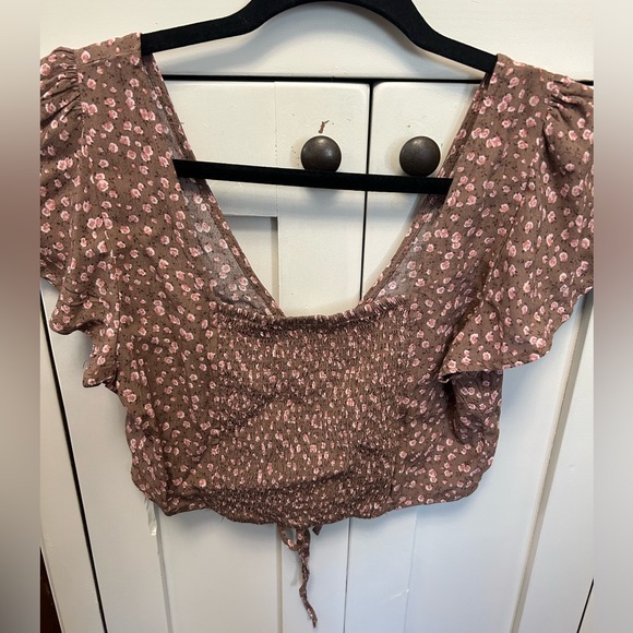 ⚡️2 for 20$!⚡️Garage Cute Crop Top - Picture 3 of 4